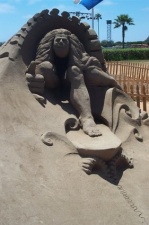 The Zipper sand sculpture